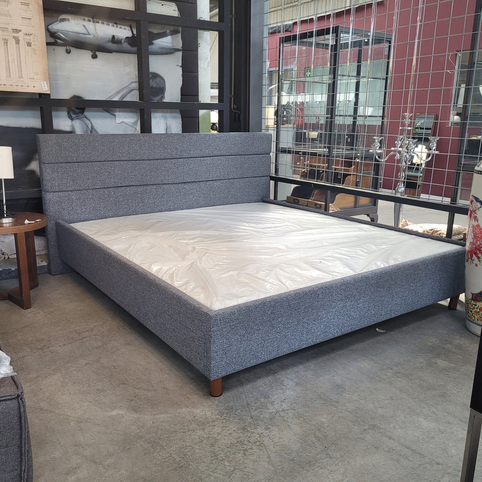 Sleep.8 LEMA Brera 31 Doppelbett neuwertig 180x200 inkl Matratze & Lattenrost grau Polsterbett