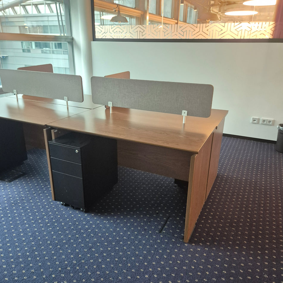 Schreibtisch Nussbaum mit Akustik-Trennwand & Rollcontainer – Büro-Set, gebraucht
