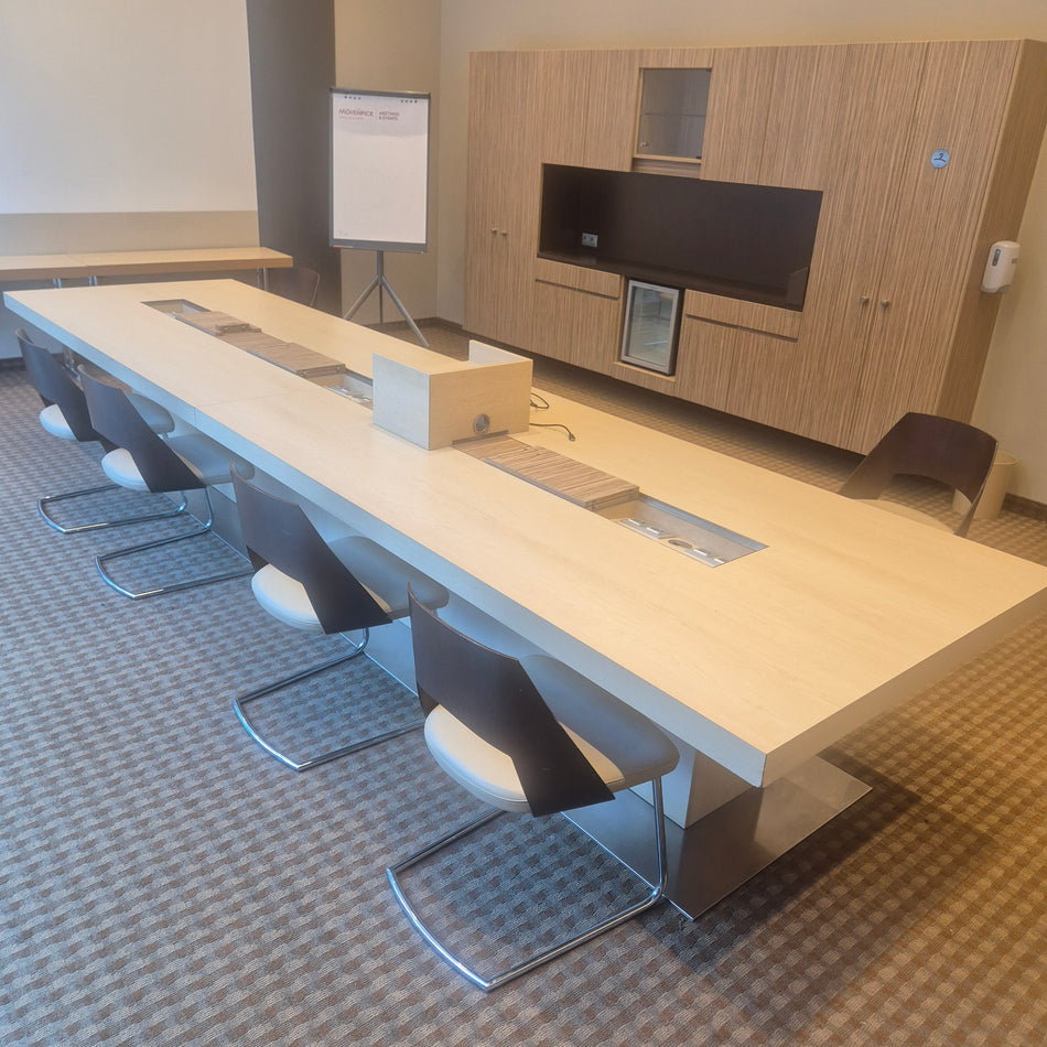 Konferenztisch selbstabbau