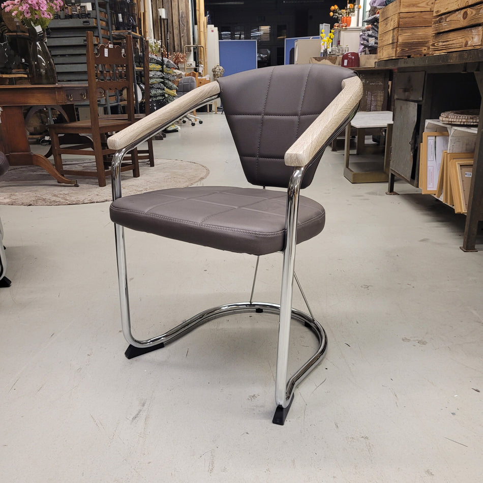 Armlehnstuhl braun hell Leder Chrom Stuhl