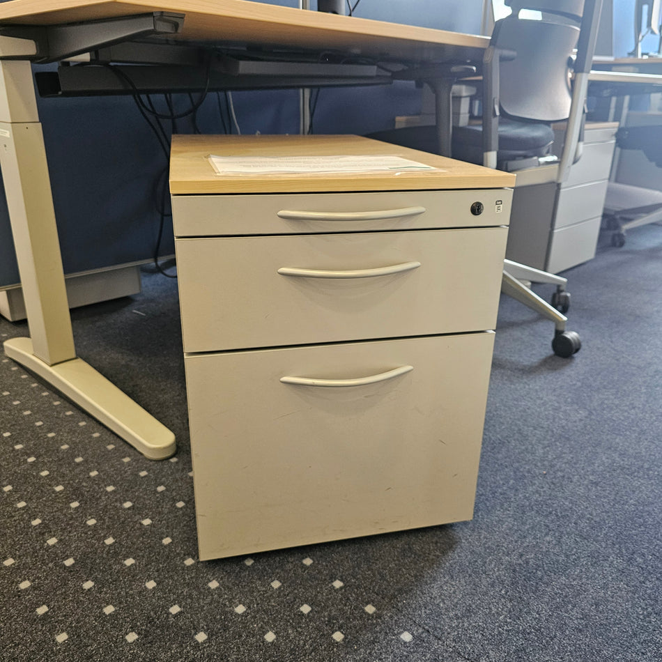 Rollcontainer Steelcase Container mit Griff und Hängeregister Büro