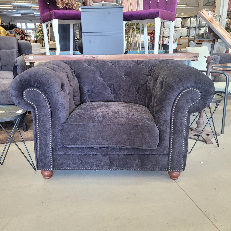 Sessel schwarz anthrazit Nieten Holz gepolstert Barocksessel