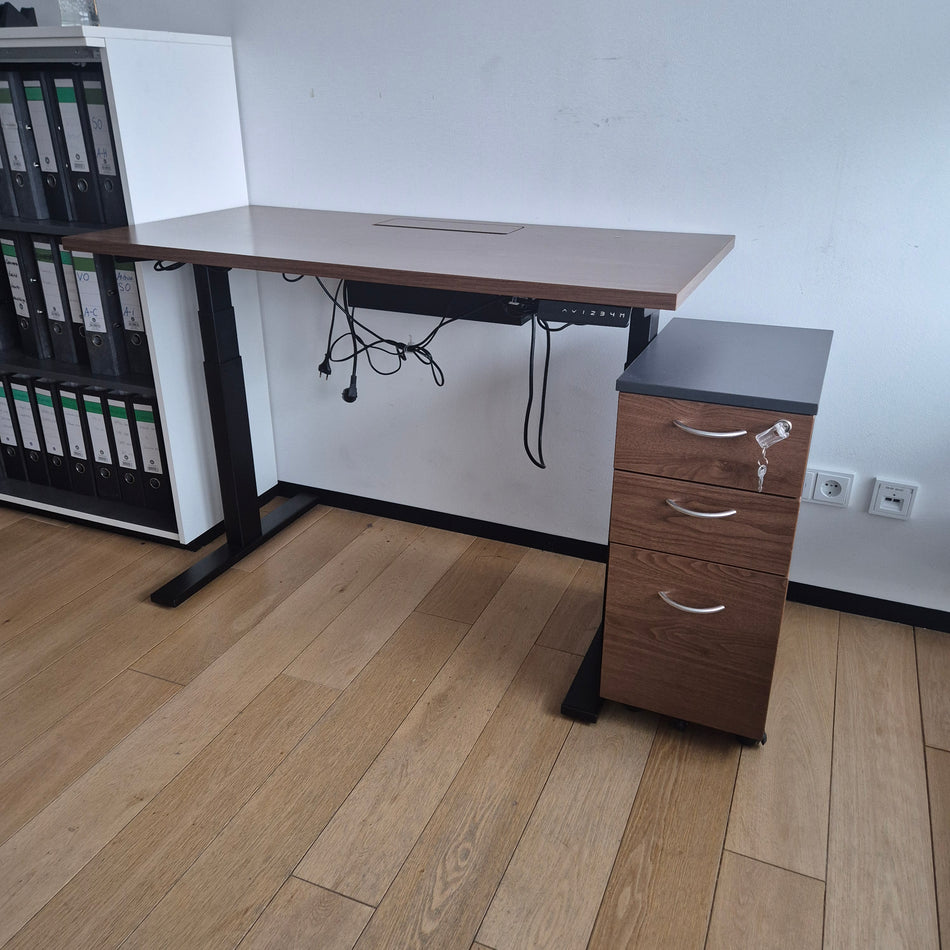 Elektrisch höhenverstellbarer Schreibtisch mit Rollcontainer – Büro-Set Nussbaum, gebraucht