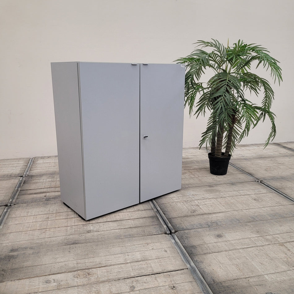 Aktenschrank Highboard 100cm Flügeltürenschrank Grau Holz Büromöbel Schrank Gebraucht