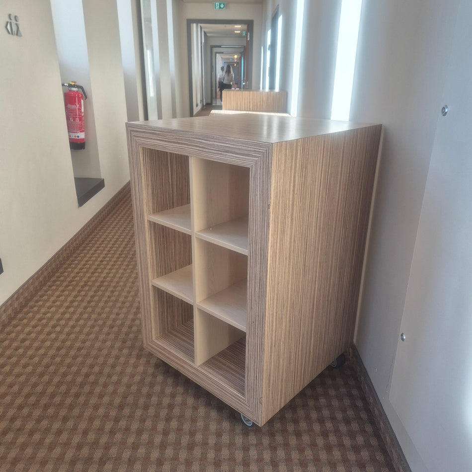 Cube Regal auf Rollen 6er