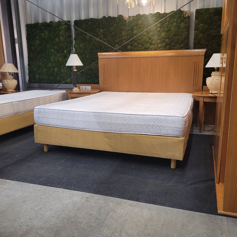 Boxspringbett gebraucht gelb 160x200 Bett mit Matratze