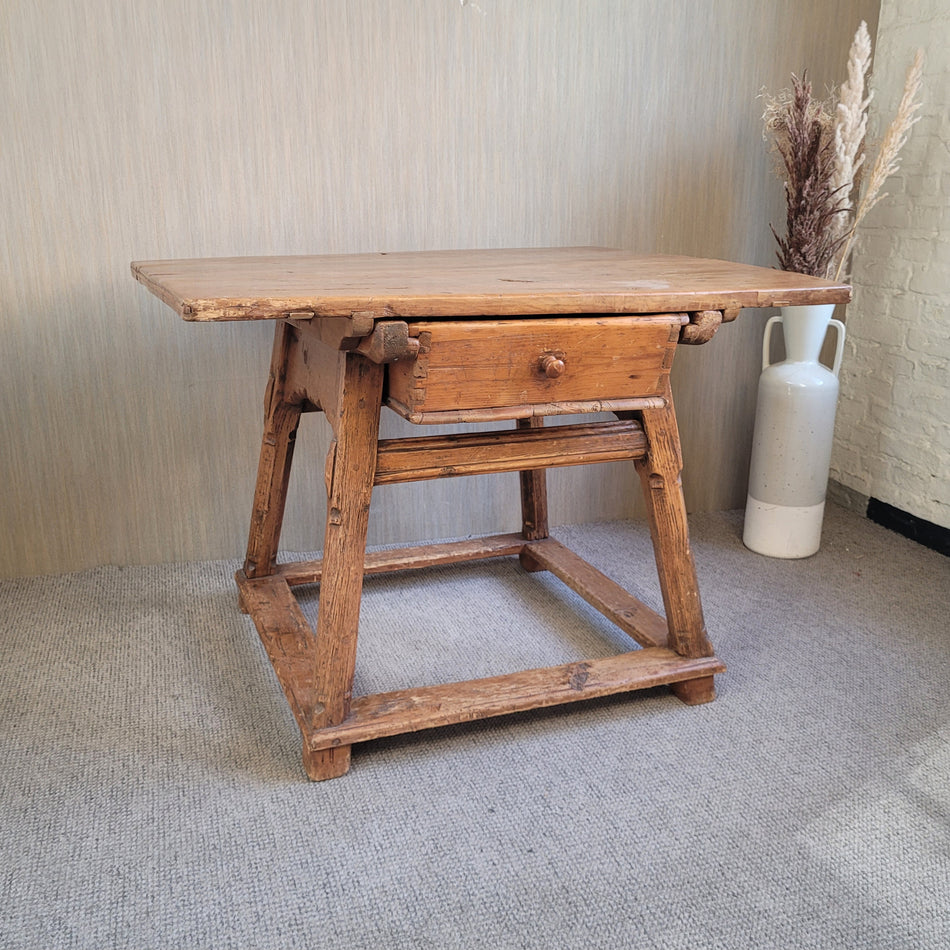 Esstisch gebraucht braun Holz mit Schublade Tisch