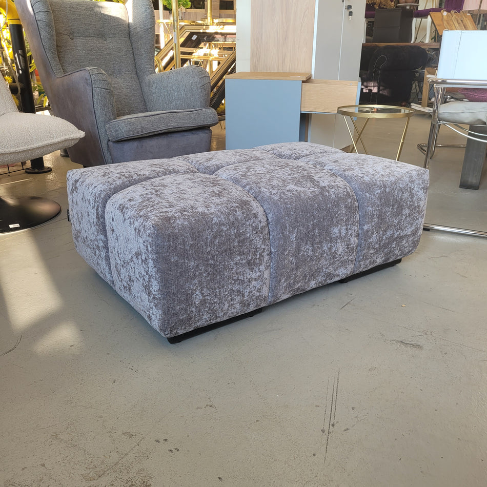 Designwerk Hocker grau Sitzbank gepolstert Design