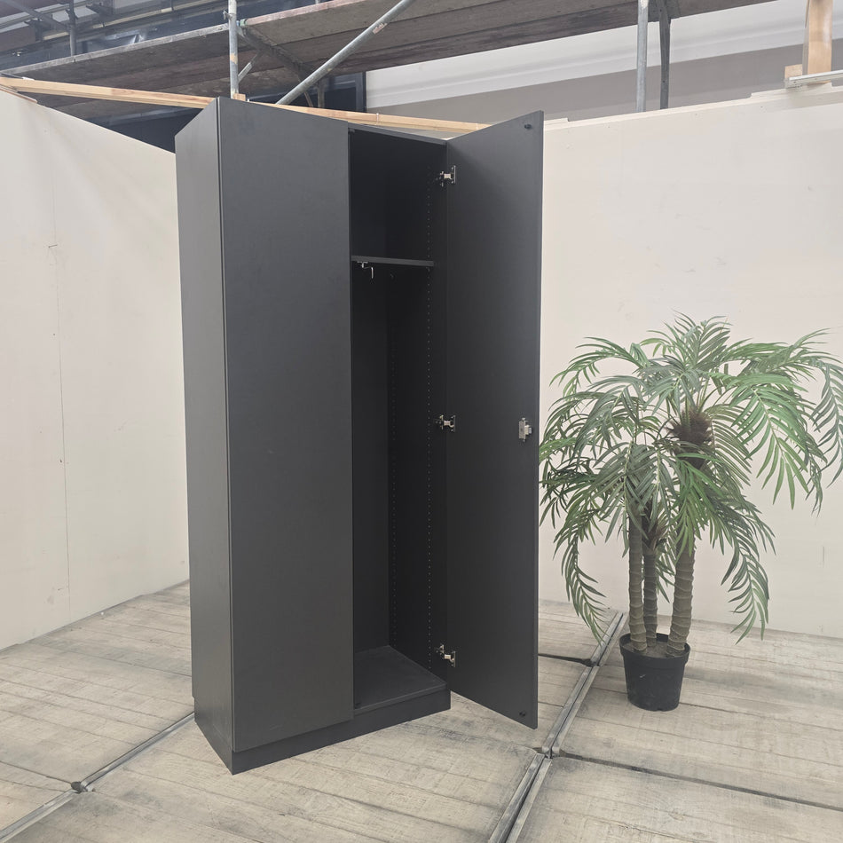 PLANMÖBEL Aktenschrank 80x200cm Flügeltürenschrank Schwarz Anthrazit Holz Schrank Büromöbel Gebraucht