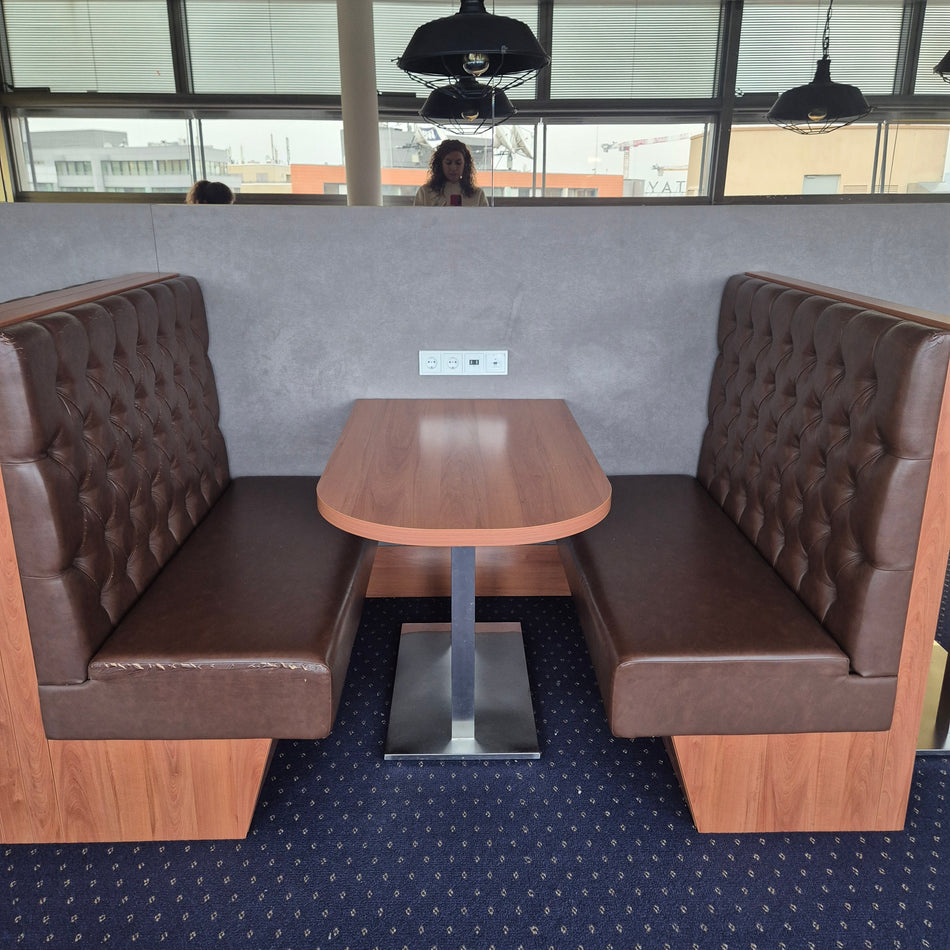 2x Sitzbank mit Tisch – Gastronomie- & Hotelmöbel Set, gebraucht