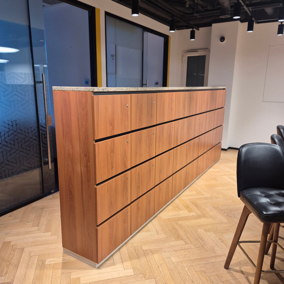 Fächerschrank Sideboard abschließbar – Büroschrank mit Schlüsseln, gebraucht