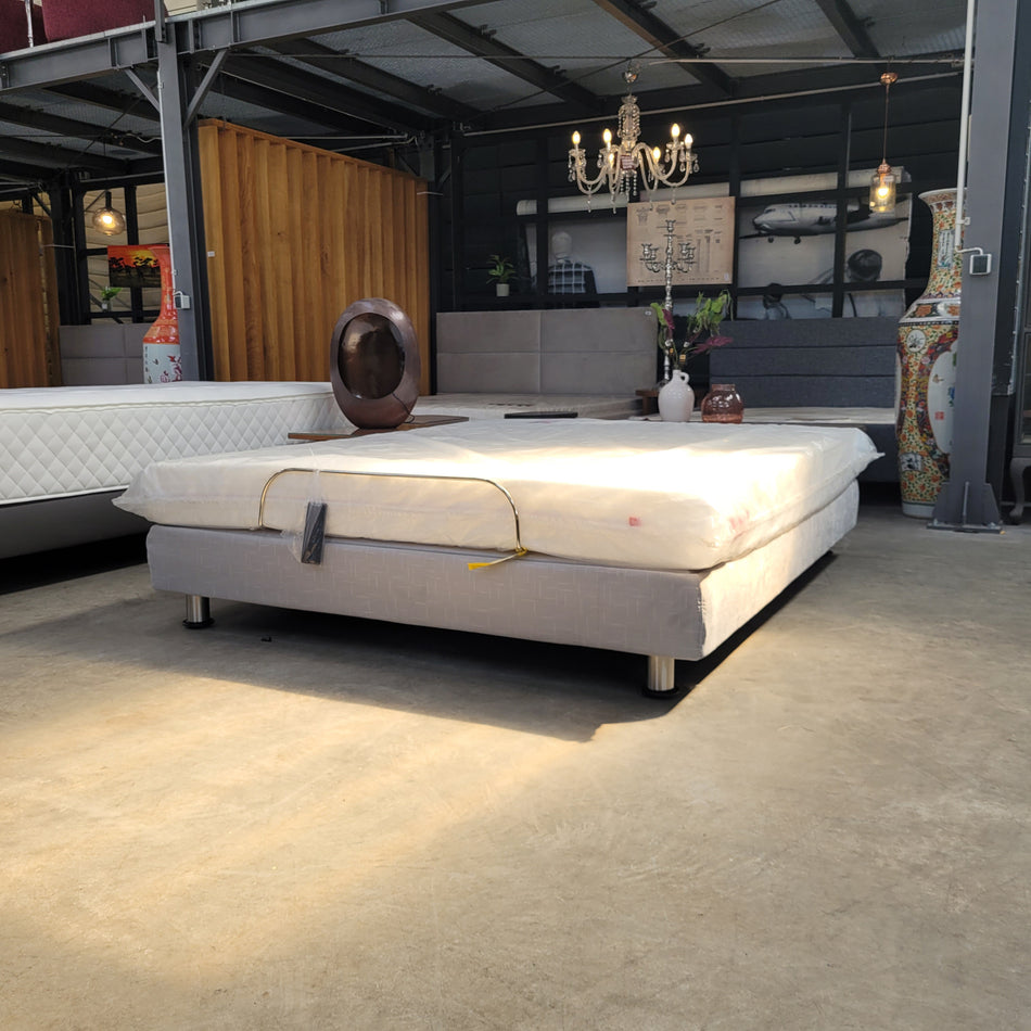 Ergomotion Boxspringbett mit Massagefunktion Matratze Doppelbett grau 160x200  Bett