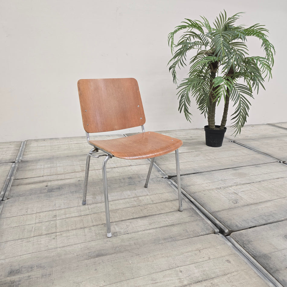 Teakholz 70er Stapelstuhl Schulstuhl Braun Vintage Retro Stuhl Gebraucht