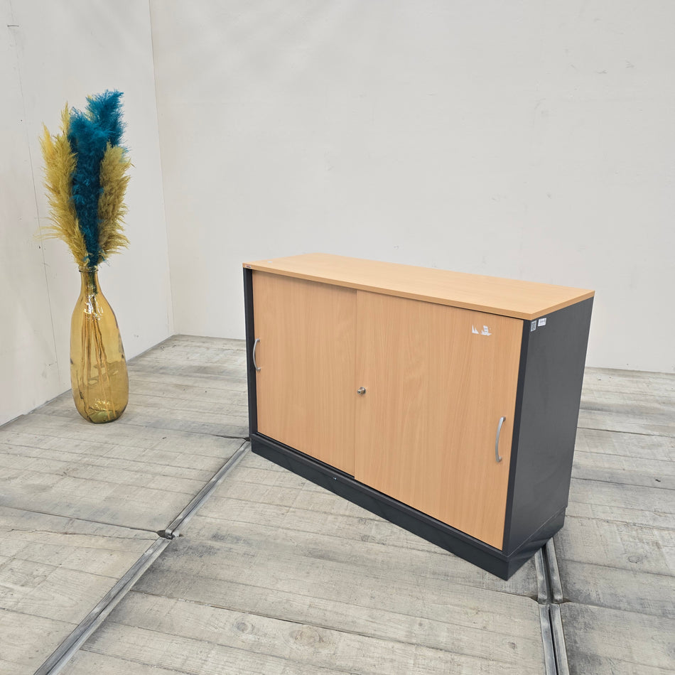 Assmann Schiebetürenschrank Buche Anthrazit Holz Sideboard Gebraucht