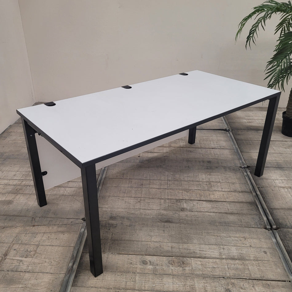 Büro Schreibtisch Weiß Schwarz 160x80 Sichtblende Arbeitstisch Tisch Gebraucht