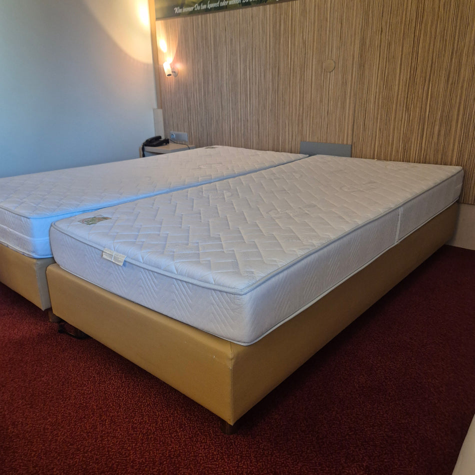 Boxspringbett mit Matratze 100x200 FBF Creme