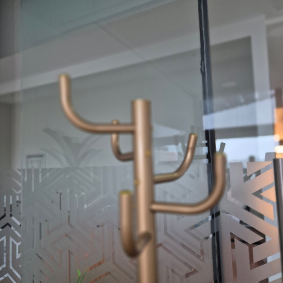 Garderobenständer messingfarben – Metall, schlankes Design, gebraucht