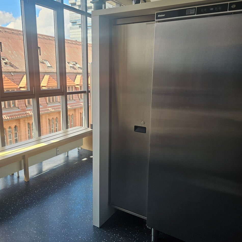 Edelstahlschrank Fächerschrank Schrank links Gastro