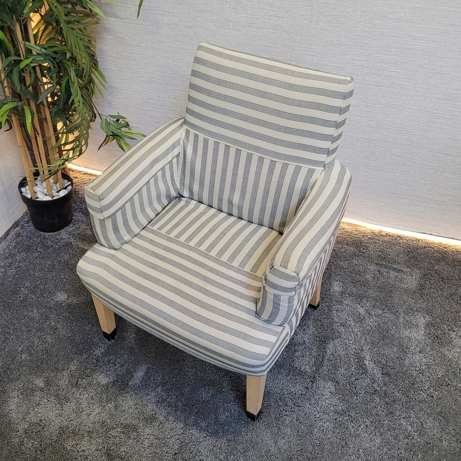 Armlehnstuhl gebraucht blau weiß gestreift klein Stuhl