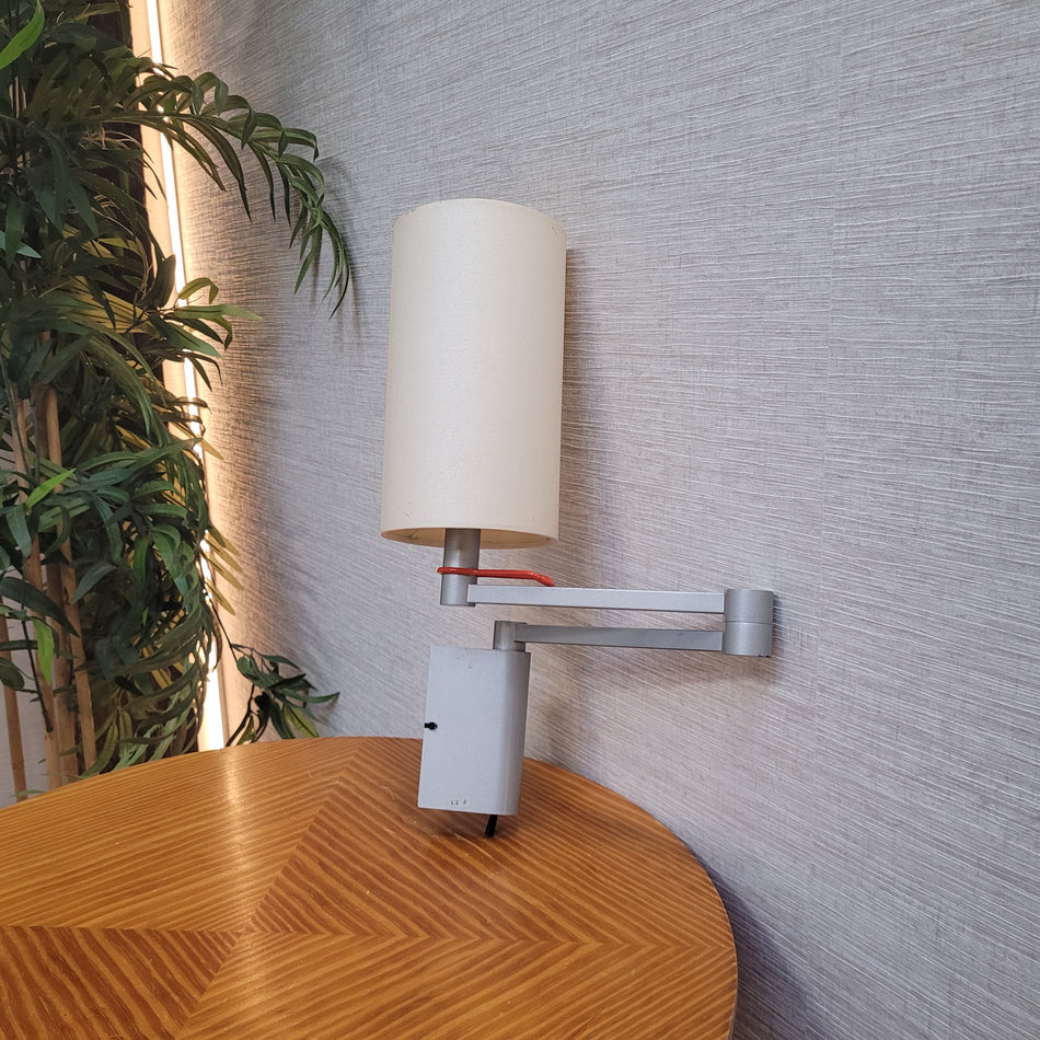 Schwenkbare Wandleuchte weiß Metall Stoffschirm modern Lampe gebraucht