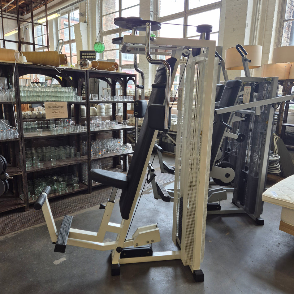 Butterfly Sportgerät Technogym Super Executive Line Fitness