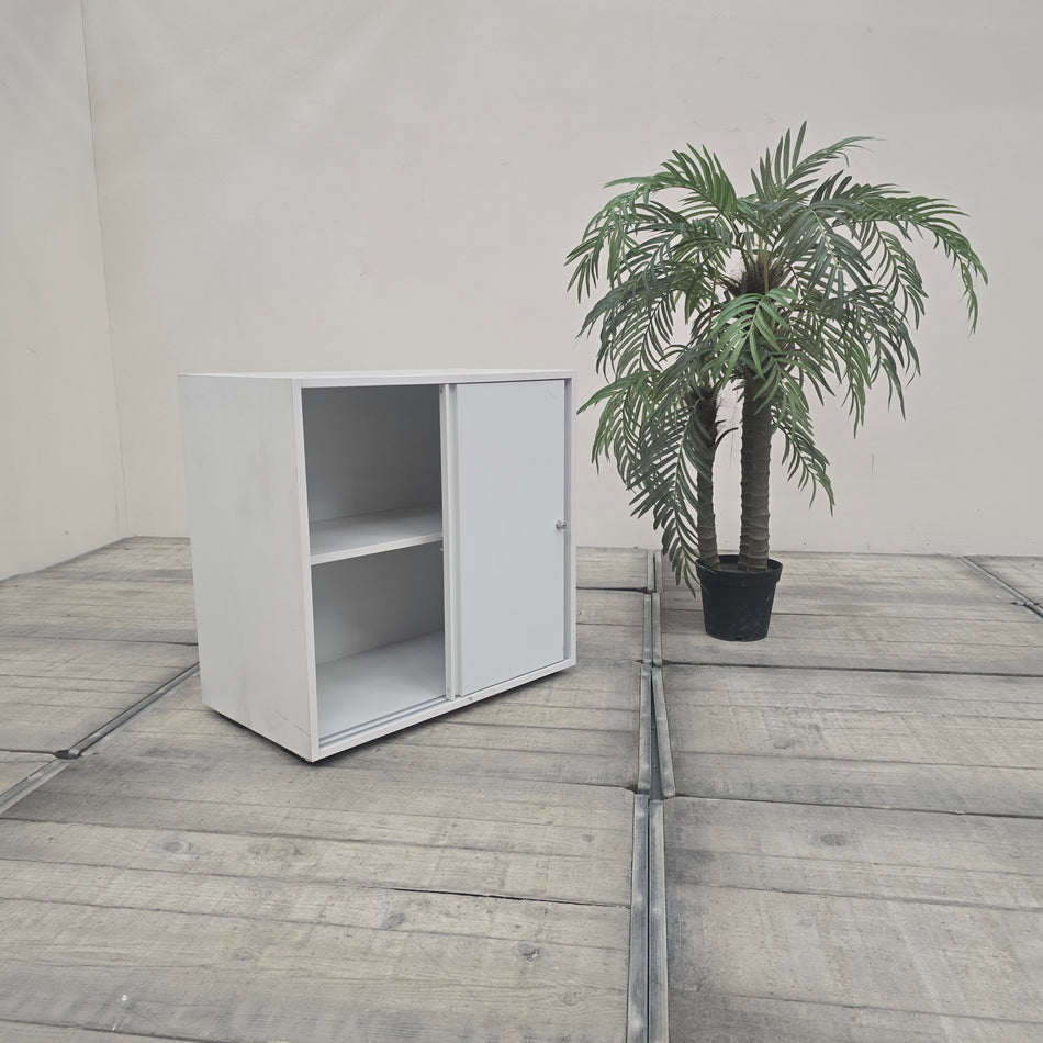 PLANMÖBEL Sideboard 80cm Schiebetüren Lichtgrau Holz Büromöbel Schrank Gebraucht