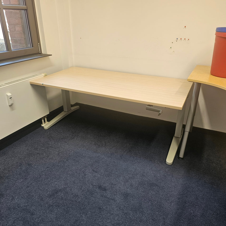 Schreibtisch Steelcase Tisch Büro