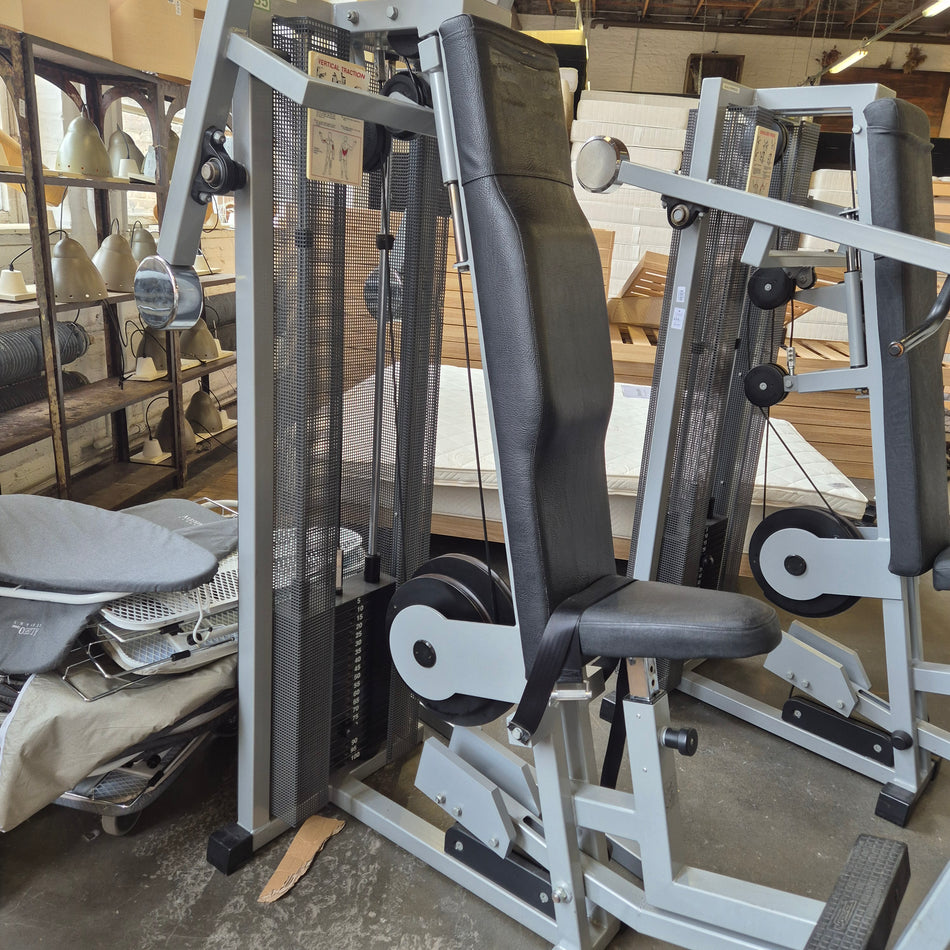 Vertical Traction Latzug Gerät Technogym Silver Line Fitness