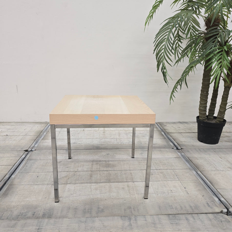 IKEA Klubbo Beistelltisch Hellbraun Holz Quadratisch mit Metallgestell Tisch Gebraucht