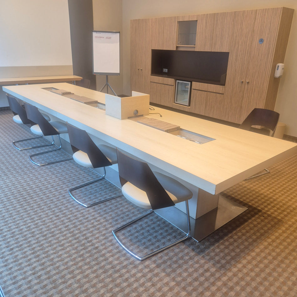 Konferenztisch selbstabbau