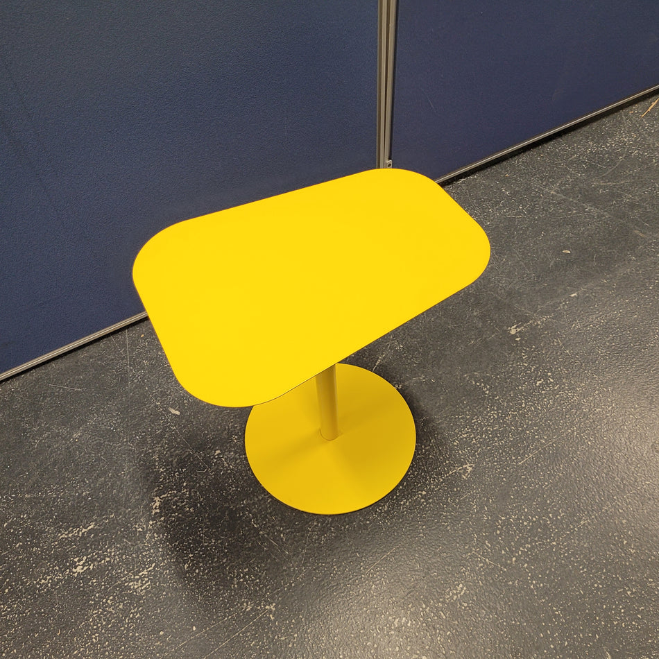 Beistelltisch gelb Metall Tisch
