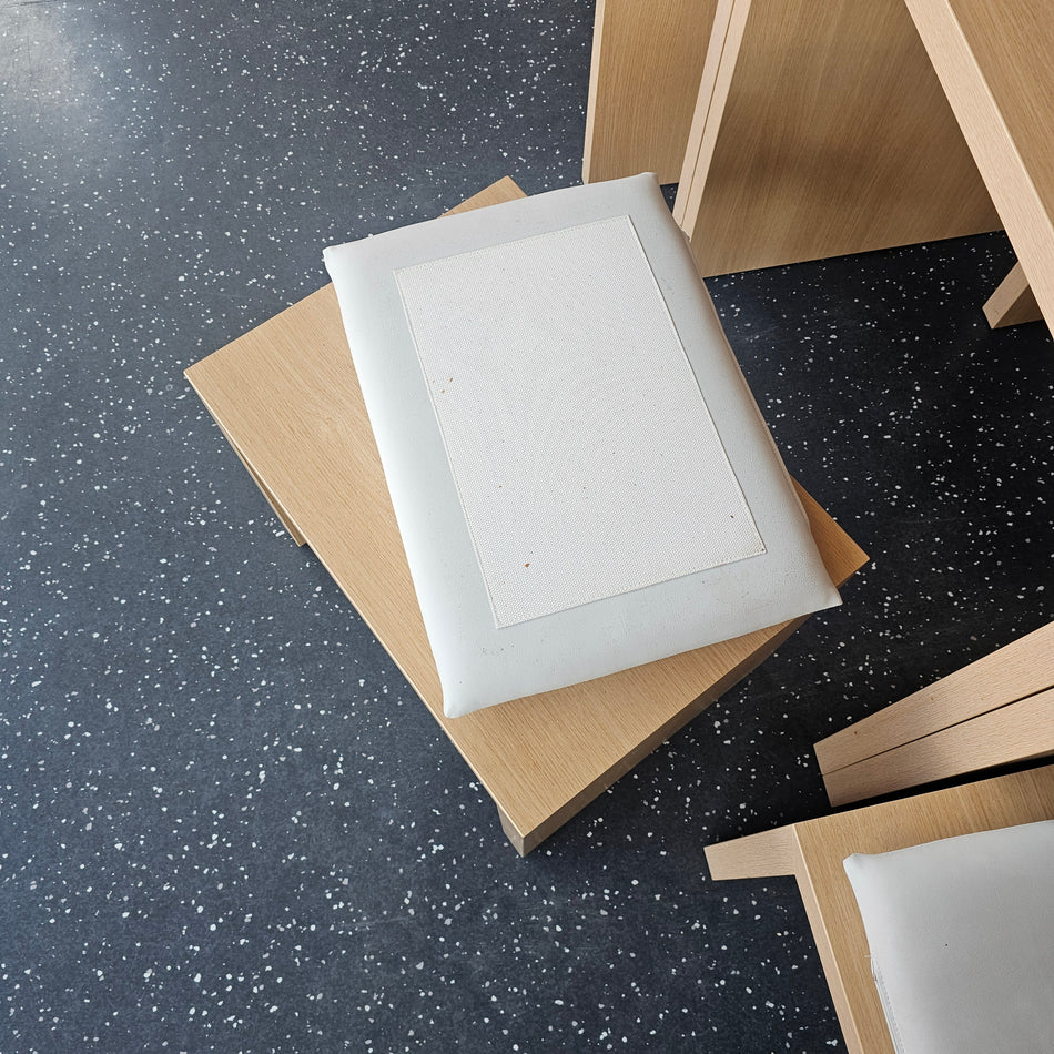Kleiner Sitzhocker Holz Hocker