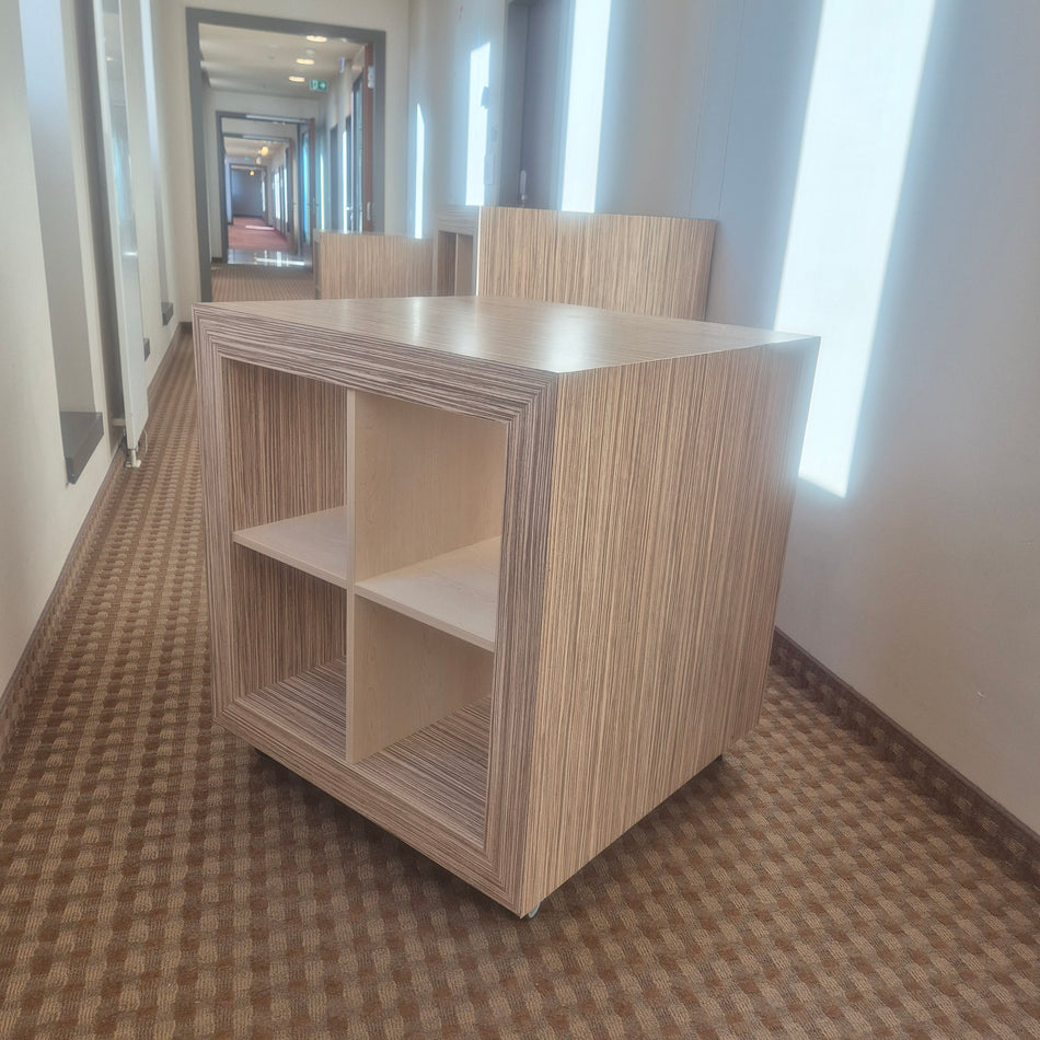 Cube Regal auf Rollen 4er