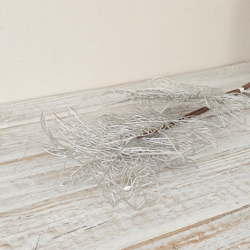 Künstlicher Zweig 80cm Silber mit Blättern Kunstzweig Deko
